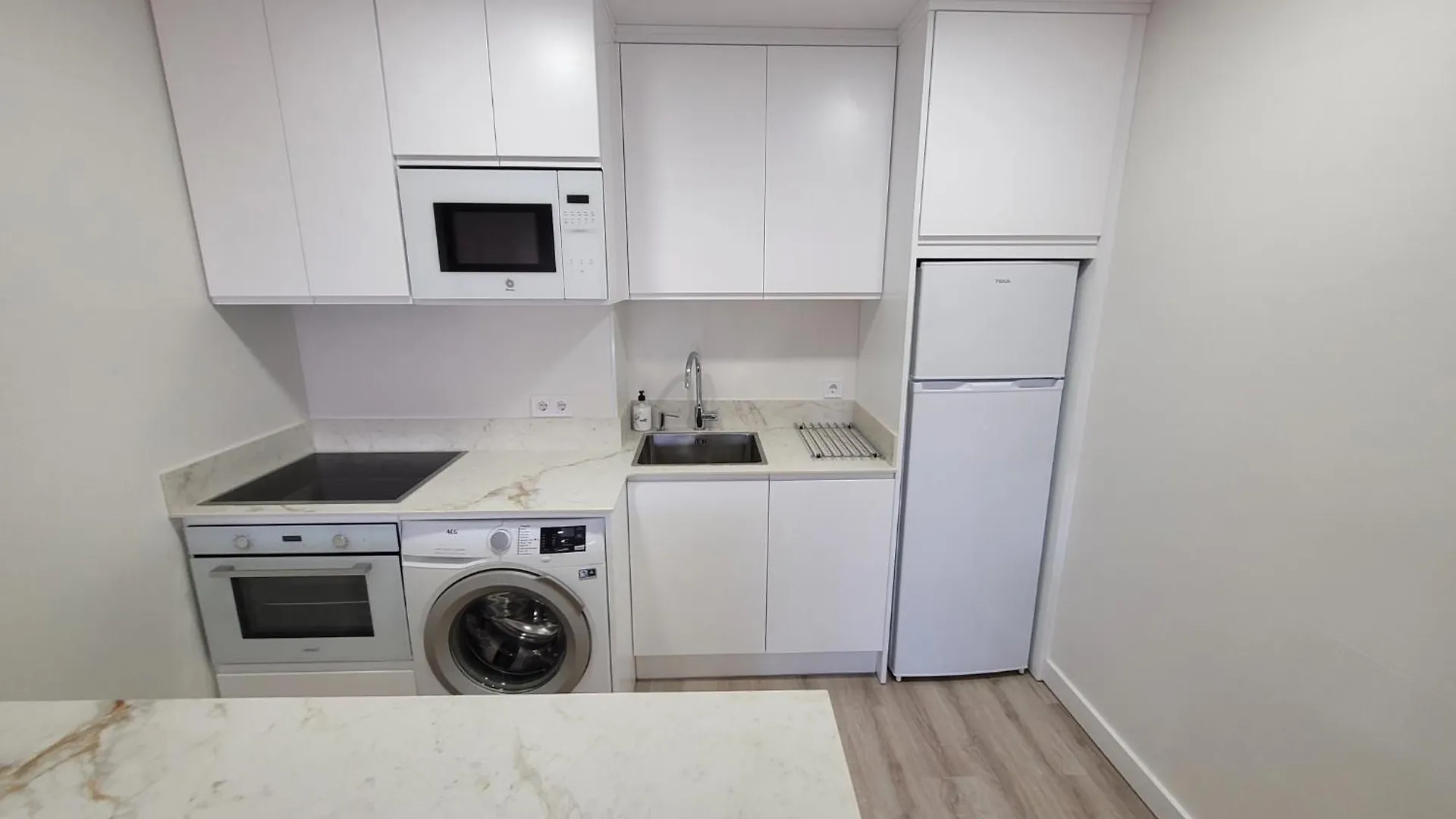 Ferry Port Brand New Apartment Santander 0*,
